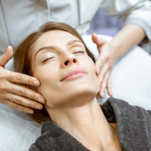 Skincare specialist y estética terapéutica